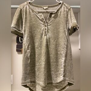 Woman’s Trendy Top